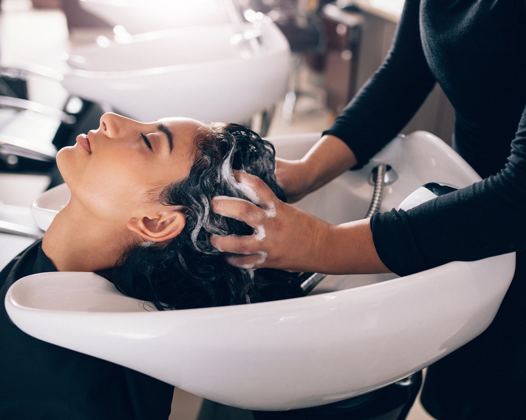 Attain a Certificate III In Hairdressing In Brisbane - AACM